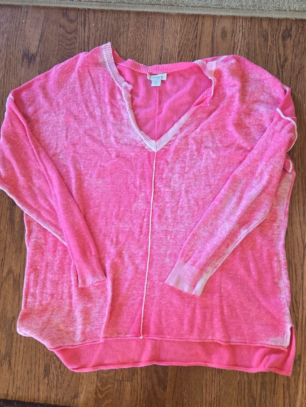 Sundance Lightweight V-Neck Sweater in Bright Pink